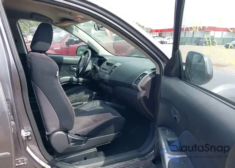 2010 Mitsubishi Outlander Es из США, поврежденный, VIN JA4AS2AW2AZ004037